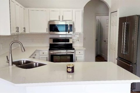 Villa ou maison à louer à Kissimmee, Floride: 4 chambres, 174.1 m2 № 2427243 - photo 4