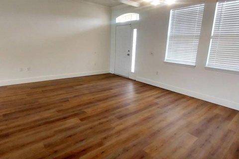 Villa ou maison à louer à Kissimmee, Floride: 4 chambres, 174.1 m2 № 2427243 - photo 2