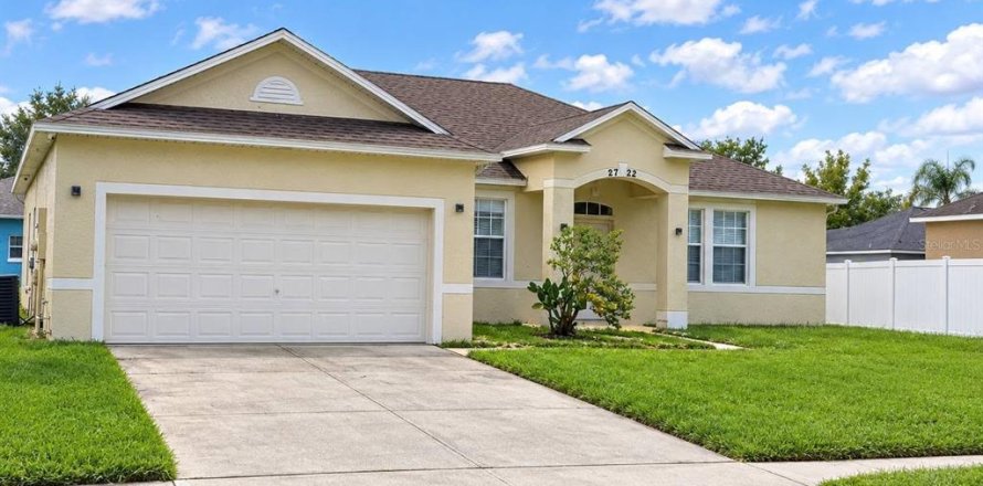 Villa ou maison à Kissimmee, Floride 4 chambres, 174.1 m2 № 2427243