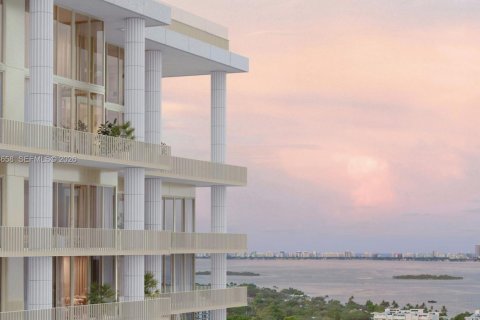 Studio in the Condo in Miami, Florida  № 2254032