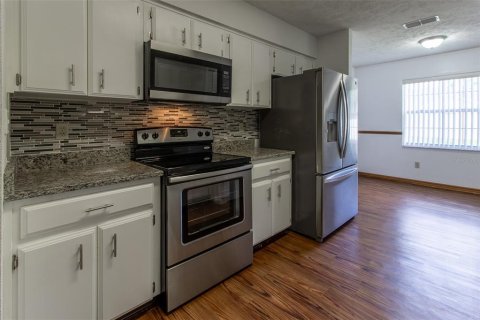 House in Ocala, Florida 3 bedrooms, 191.1 sq.m. № 1767107 - photo 21