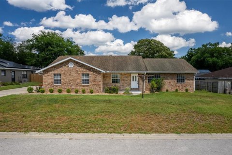 House in Ocala, Florida 3 bedrooms, 191.1 sq.m. № 1767107 - photo 2