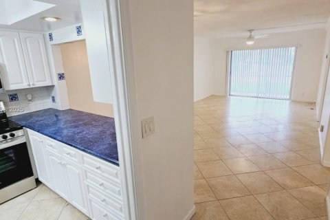 Condominio en venta en Pompano Beach, Florida, 2 dormitorios, 88.26 m2 № 1770247 - foto 6