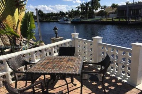 Condominio en venta en Pompano Beach, Florida, 2 dormitorios, 88.26 m2 № 1770247 - foto 4
