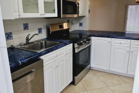 Condominio en venta en Pompano Beach, Florida, 2 dormitorios, 88.26 m2 № 1770247 - foto 7