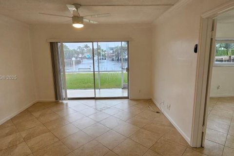Condominio en venta en Pompano Beach, Florida, 2 dormitorios, 88.26 m2 № 1770247 - foto 11