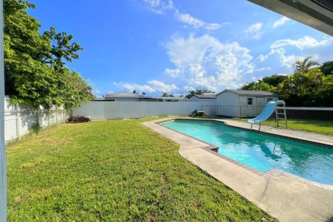 House in Homestead, Florida 3 bedrooms, 98.29 sq.m. № 1854863 - photo 22
