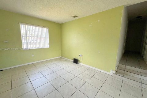 House in Homestead, Florida 3 bedrooms, 98.29 sq.m. № 1854863 - photo 10