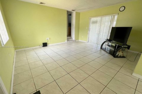House in Homestead, Florida 3 bedrooms, 98.29 sq.m. № 1854863 - photo 8