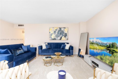 Купить кондоминиум в Халландейл-Бич, Флорида 2 спальни, 121.89м2, № 2173015 - фото 6
