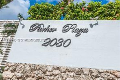 Купить кондоминиум в Халландейл-Бич, Флорида 2 спальни, 121.89м2, № 2173015 - фото 30