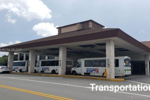 Copropriété à louer à Pembroke Pines, Floride: 2 chambres, 110.74 m2 № 2041490 - photo 19