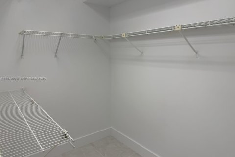 Copropriété à louer à Pembroke Pines, Floride: 2 chambres, 110.74 m2 № 2041490 - photo 7