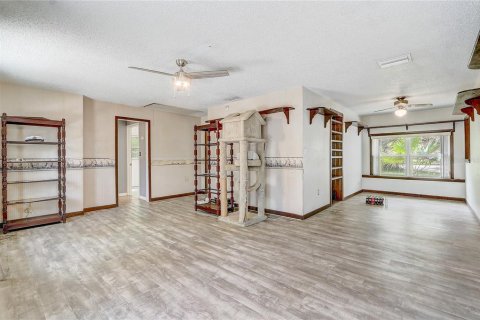 House in Lake Wales, Florida 4 bedrooms, 174.66 sq.m. № 1630689 - photo 10