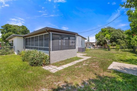 House in Melbourne, Florida 3 bedrooms, 83.61 sq.m. № 2112840 - photo 12
