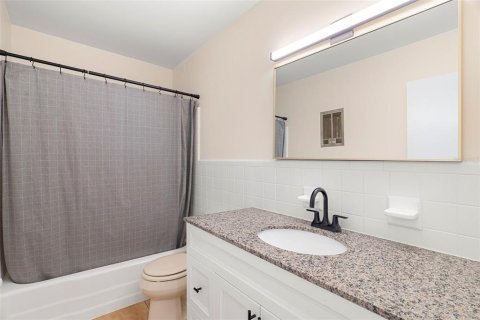 House in Melbourne, Florida 3 bedrooms, 83.61 sq.m. № 2112840 - photo 5