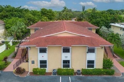 Condominio en Coral Springs, Florida, 3 dormitorios № 2247890