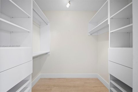 Condominio en venta en Deerfield Beach, Florida, 1 dormitorio, 74.32 m2 № 1968601 - foto 20