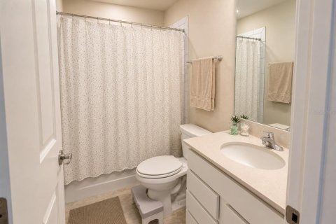 House in Kissimmee, Florida 3 bedrooms, 192.49 sq.m. № 2220590 - photo 16