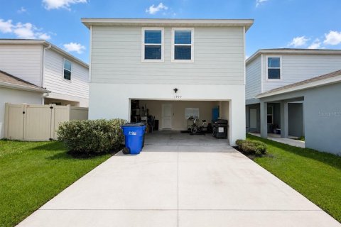 House in Kissimmee, Florida 3 bedrooms, 192.49 sq.m. № 2220590 - photo 27