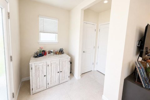 House in Kissimmee, Florida 3 bedrooms, 192.49 sq.m. № 2220590 - photo 2