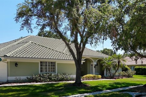 House in Tampa, Florida 4 bedrooms, 334.17 sq.m. № 1723458 - photo 5