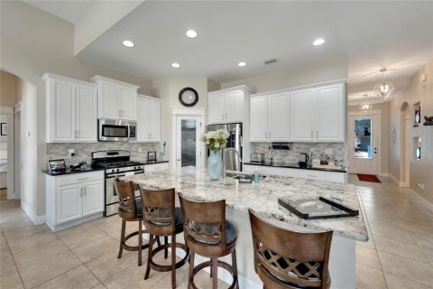 House in Apollo Beach, Florida 3 bedrooms, 170.1 sq.m. № 1591688 - photo 15