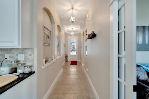 House in Apollo Beach, Florida 3 bedrooms, 170.1 sq.m. № 1591688 - photo 30