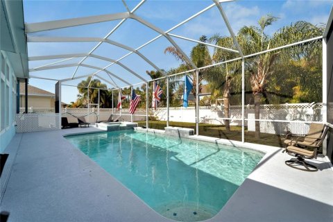 House in Apollo Beach, Florida 3 bedrooms, 170.1 sq.m. № 1591688 - photo 10