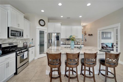 House in Apollo Beach, Florida 3 bedrooms, 170.1 sq.m. № 1591688 - photo 17
