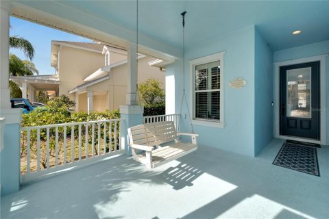 House in Apollo Beach, Florida 3 bedrooms, 170.1 sq.m. № 1591688 - photo 4