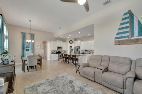 House in Apollo Beach, Florida 3 bedrooms, 170.1 sq.m. № 1591688 - photo 22