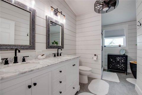 House in Marathon, Florida 4 bedrooms, 222.22 sq.m. № 1972316 - photo 5