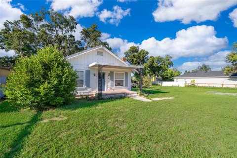 House in Eustis, Florida 2 bedrooms, 74.32 sq.m. № 1857959 - photo 11