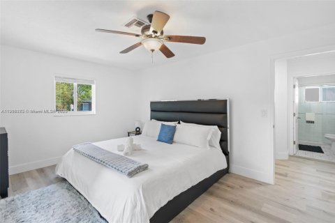 Propiedad comercial en venta en Wilton Manors, Florida, 210.7 m2 № 1973443 - foto 7