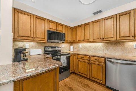 Condo in Venice, Florida, 2 bedrooms  № 2426985 - photo 14