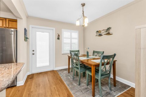 Condo in Venice, Florida, 2 bedrooms  № 2426985 - photo 10