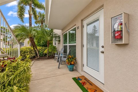 Condo in Venice, Florida, 2 bedrooms  № 2426985 - photo 3