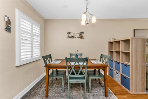 Condo in Venice, Florida, 2 bedrooms  № 2426985 - photo 11