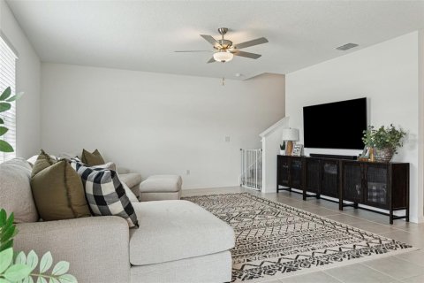 House in Spring Hill, Florida 4 bedrooms, 239.5 sq.m. № 1780203 - photo 12