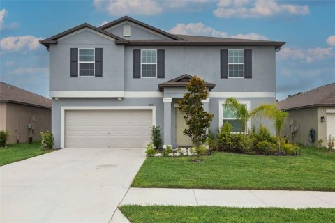House in Spring Hill, Florida 4 bedrooms, 239.5 sq.m. № 1780203 - photo 1