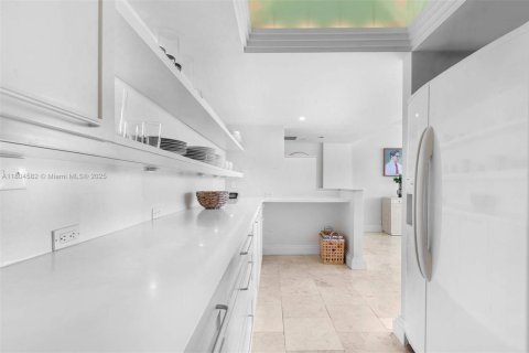 Condominio en alquiler en Miami Beach, Florida, 2 dormitorios, 130.34 m2 № 1921077 - foto 4