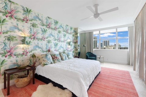 Condominio en alquiler en Miami Beach, Florida, 2 dormitorios, 130.34 m2 № 1921077 - foto 6