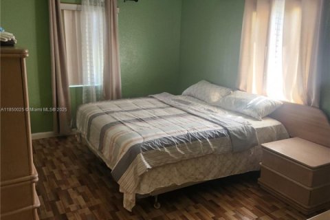 Copropriété à vendre à Miami, Floride: 4 chambres, 130.99 m2 № 1856914 - photo 17