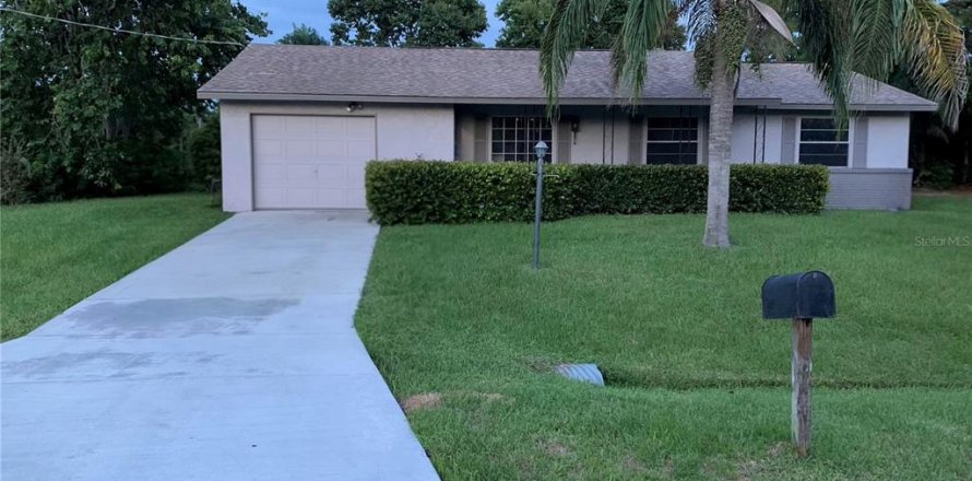 Casa en PORT ST LUCIE en Saint Lucie, Florida 3 dormitorios, 121.89 m2 № 2302843