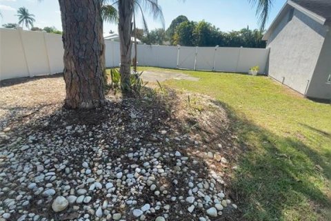 Casa en venta en Saint Lucie, Florida, 3 dormitorios, 121.89 m2 № 2302843 - foto 16