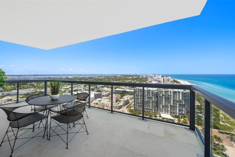 Condo in Miami Beach, Florida, 3 bedrooms  № 2022958 - photo 3