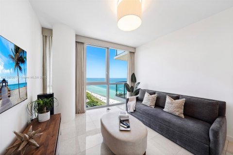 Condo in Miami Beach, Florida, 3 bedrooms  № 2022958 - photo 23