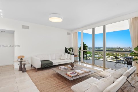 Condo in Miami Beach, Florida, 3 bedrooms  № 2022958 - photo 7