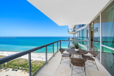 Condo in Miami Beach, Florida, 3 bedrooms  № 2022958 - photo 14
